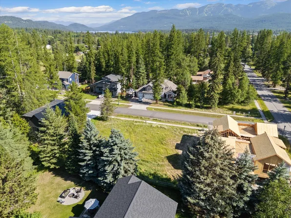 305 Sawtooth Dr, Whitefish, MT 59937