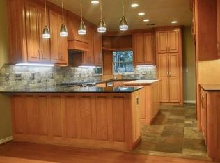 1012 S Hoff Ave, El Reno, OK 73036