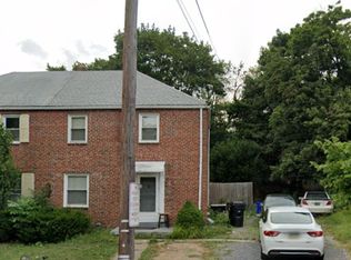 2826 Croyden Rd, Harrisburg, PA 17104