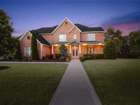 3601 Oak Tree Dr, Centerton, AR 72719