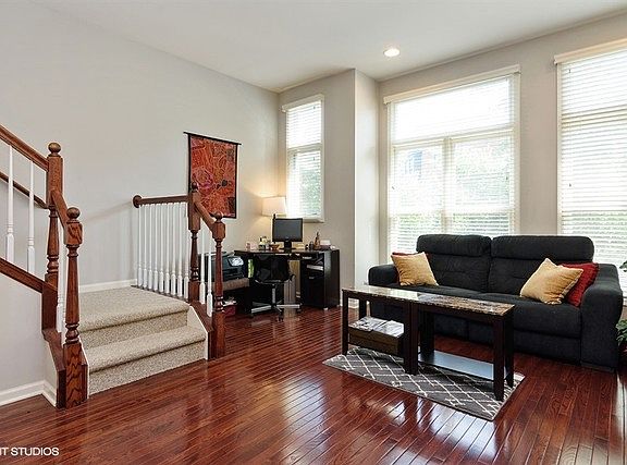 4th image of 152 N Rose St