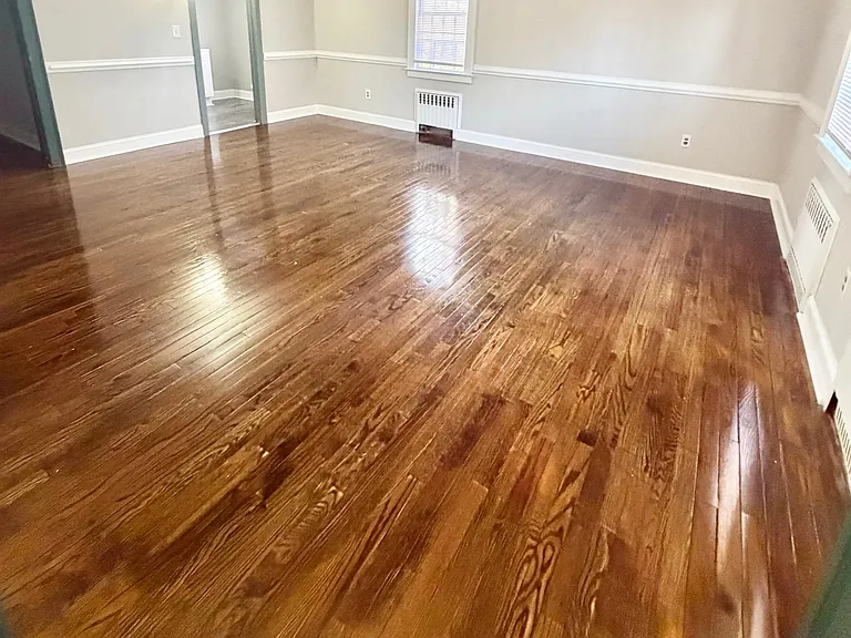 2860 Whitney Ave #7 — Photo 8