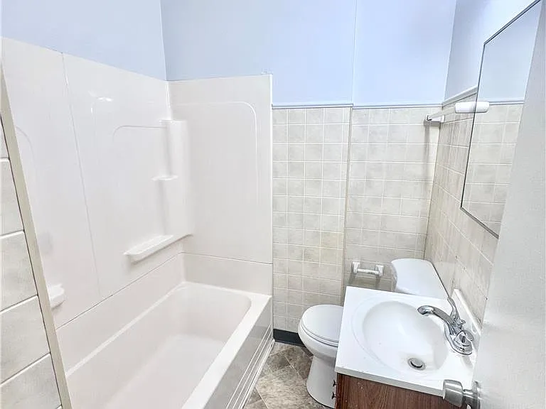 1401 Washington St #2 — Photo 5