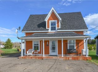 927 Paquetville Rd, Paquetville, NB E8R 1E7