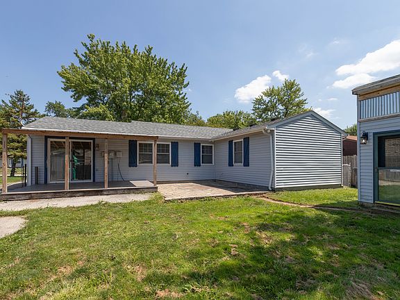3rd image of 8118 Xenia Dr