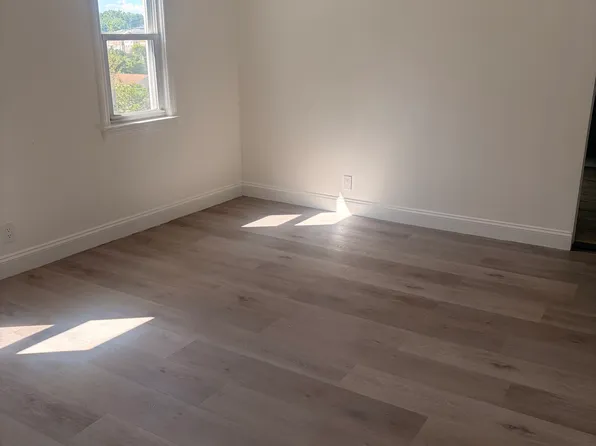 (undisclosed Address), Yonkers, NY 10703