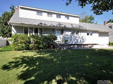 1st image of 558 Everdell Ave