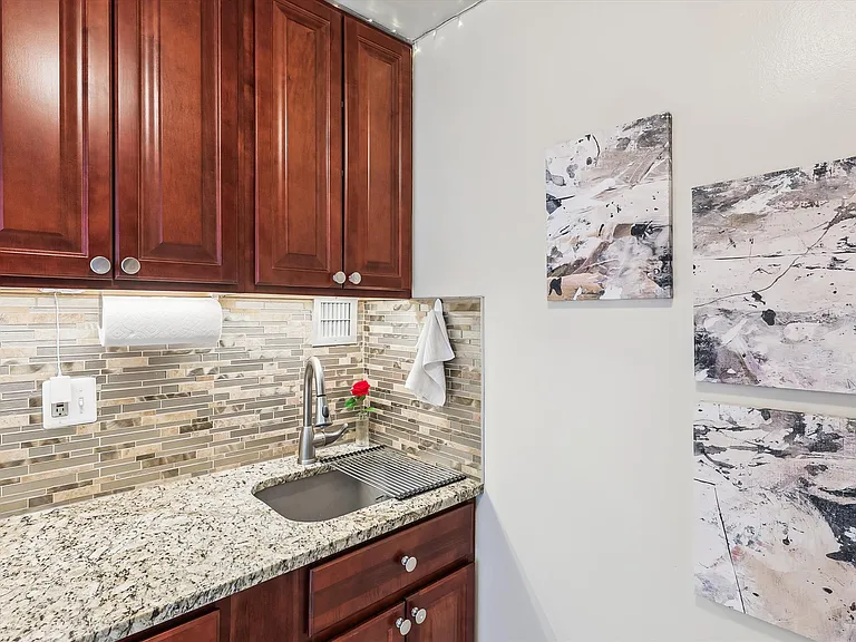 1011 Arlington Blvd #1005 — Photo 9