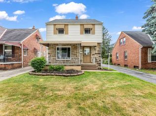 12818 Grannis Rd, Garfield Heights, OH 44125