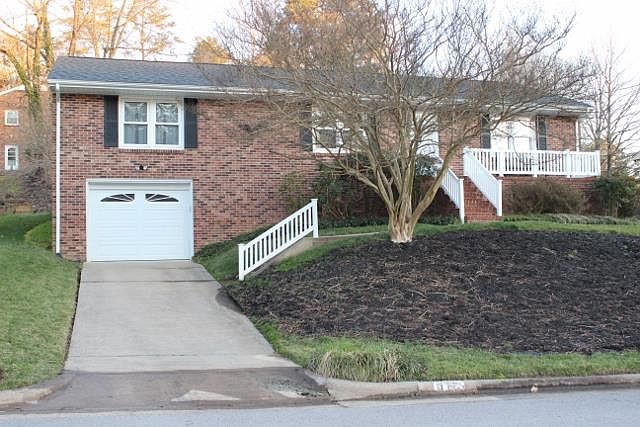 1st image of 116 Kittyhawk Dr