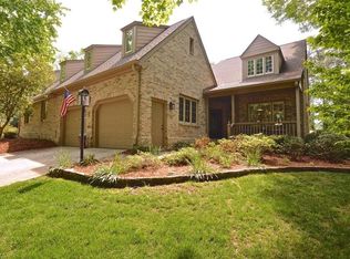 15 Sturbridge Ln, Greensboro, NC 27408