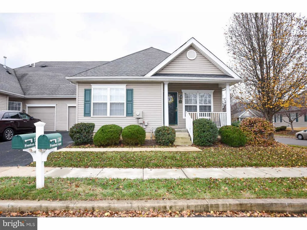 156 Freedom Ln photo 1