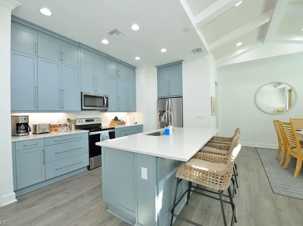 7299 Cayo Coco Ln, Naples, FL 34113