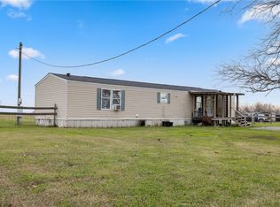 11695 Emu Ln, North Zulch, TX 77872