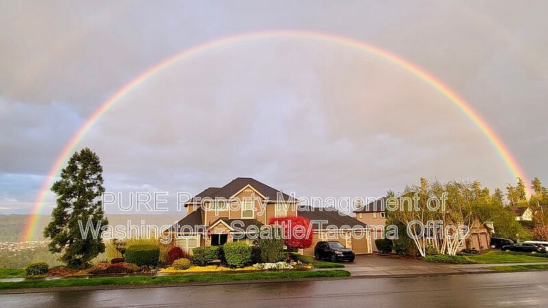 1st image of 16801 140th Ave E