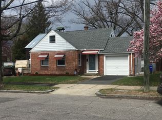 69 Norman St, Springfield, MA 01104