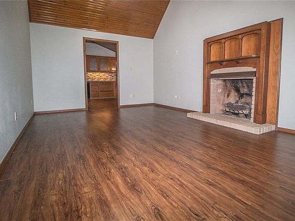4th image of 2305 Skye Rd
