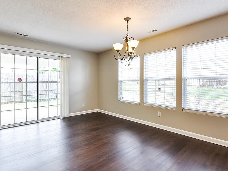 1101 Tellis Dr — Photo 8