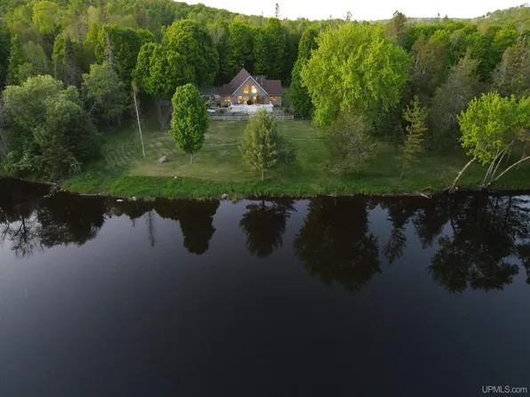 261 Wilderness Way, Crystal Falls, MI 49920