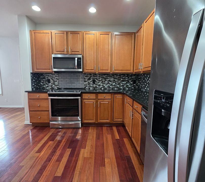 1st image of 9606 S 27th St