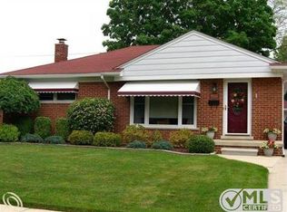 9020 Brady, Redford, MI 48239