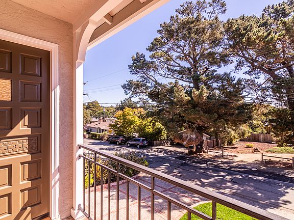 5th image of 2404 Buena Vista Ave