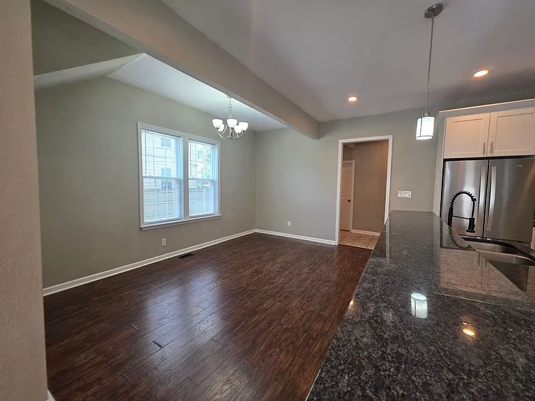 212 Elm Ave — Photo 7
