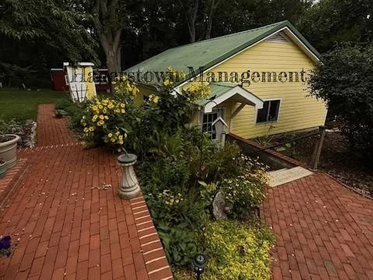 7500 Mountain Laurel Rd — Photo 19
