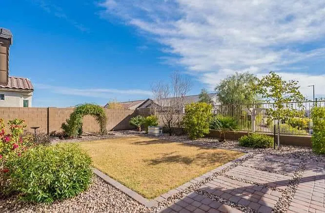 5533 W Patriot Way — Photo 2