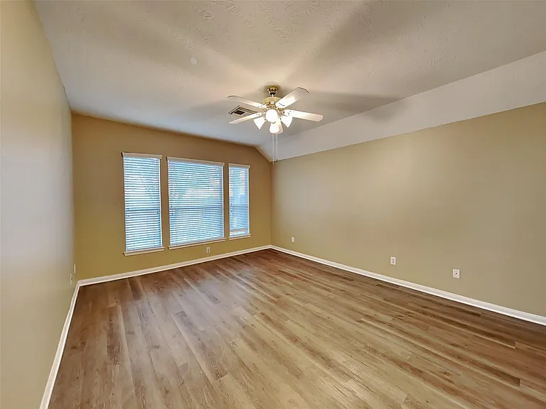 3523 Pine Valley Dr — Photo 9