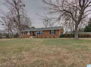 114 Bellingrath Dr SW, Huntsville, AL 35802