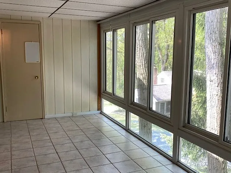 951 Innsbruck Dr #B — Photo 17