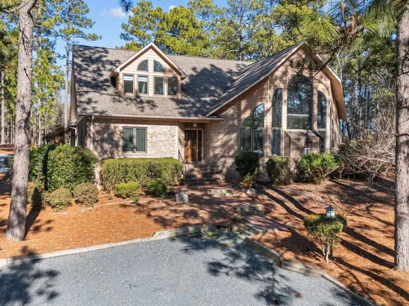 106 Rembert Court, West End, NC 27376