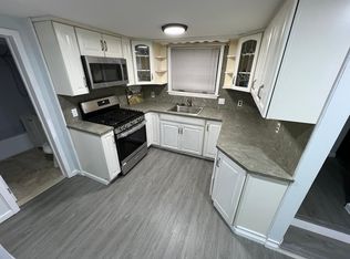 765 S 4th St, Lindenhurst, NY 11757