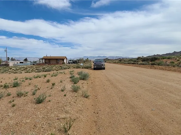 9289 N Bridlebit Ave, Kingman, AZ 86401