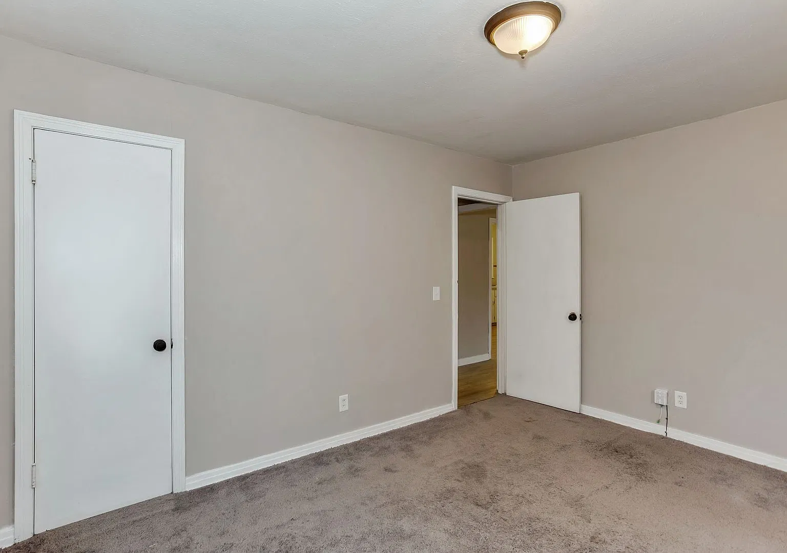 Cozy 3 Bedroom — Photo 4