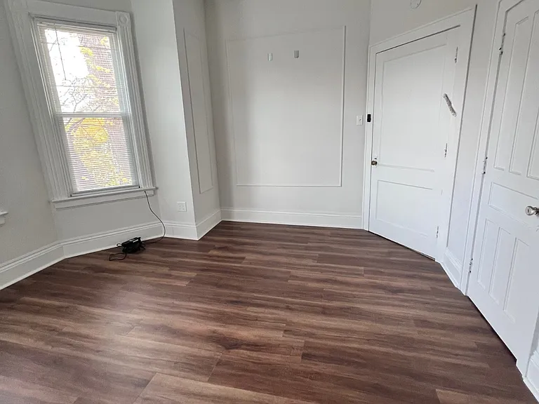 16 Washington Ave #5 — Photo 6