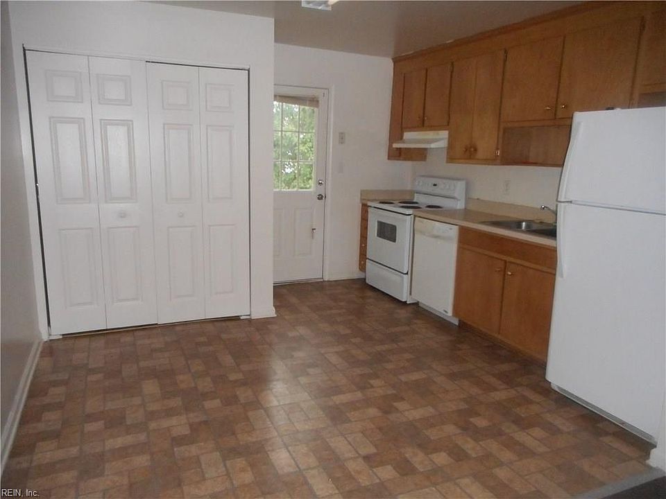 1st image of 122 Christian St APT 13