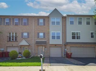 2543 Chestnut Ln, Easton, PA 18040