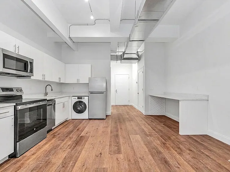 255 W 36th St #1204 — Photo 2