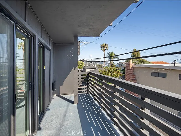 1105 N Coast Hwy — Photo 25