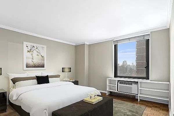 1st image of 1601 3rd Ave #20LM