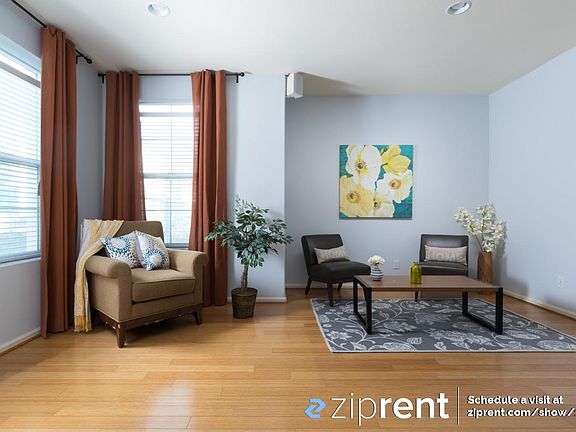 First floor - Flex space (view 2)