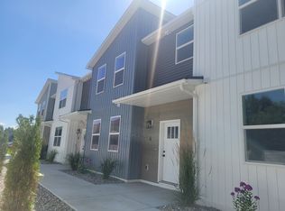824 E Sunnyside Rd APT 4, Idaho Falls, ID 83401