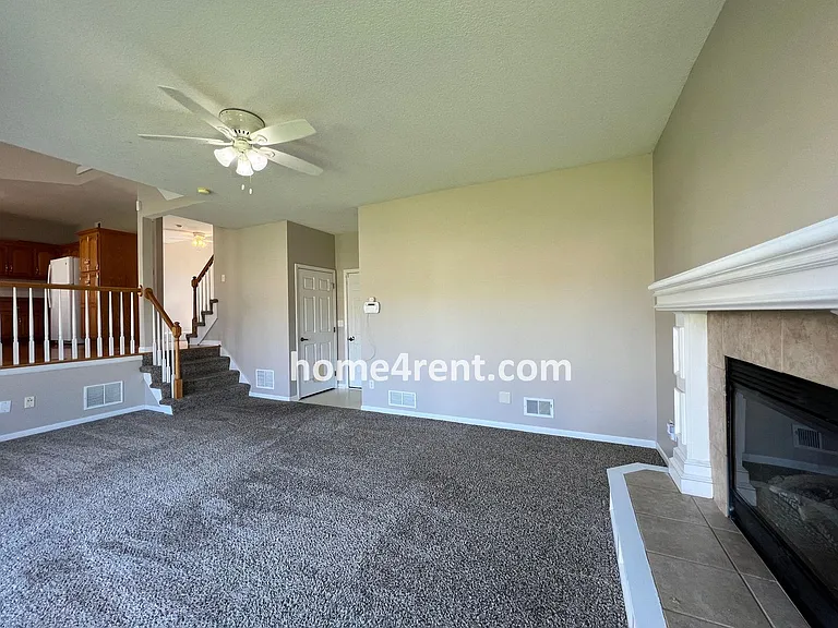 8310 NW 77th Ter — Photo 16