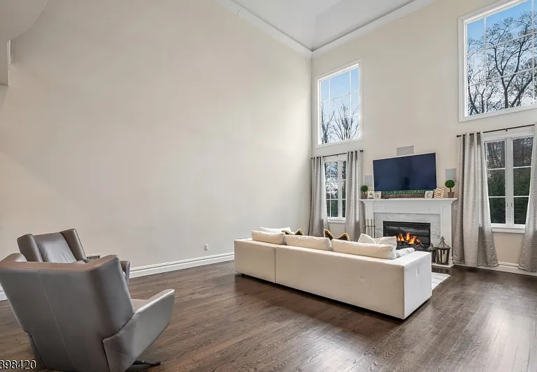7 W Serafin Way — Photo 8