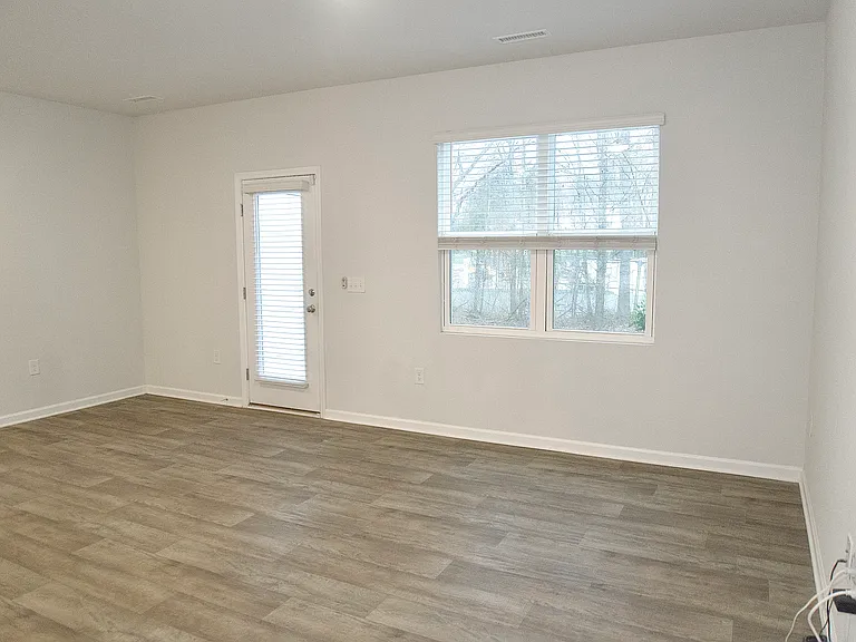 153 Enterprise Dr — Photo 24