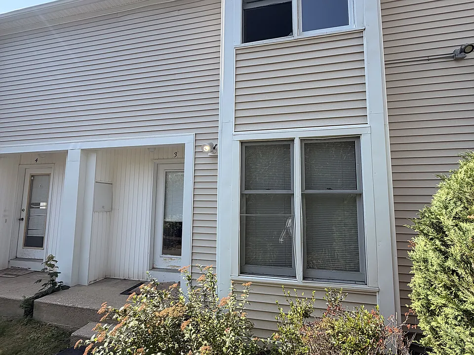 3 Salem Pl #1