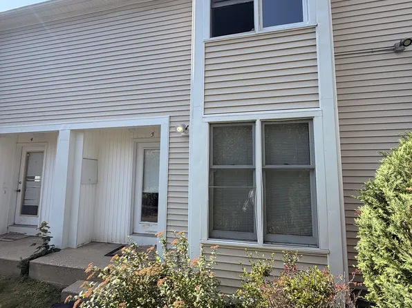 3 Salem Pl, Amherst, MA