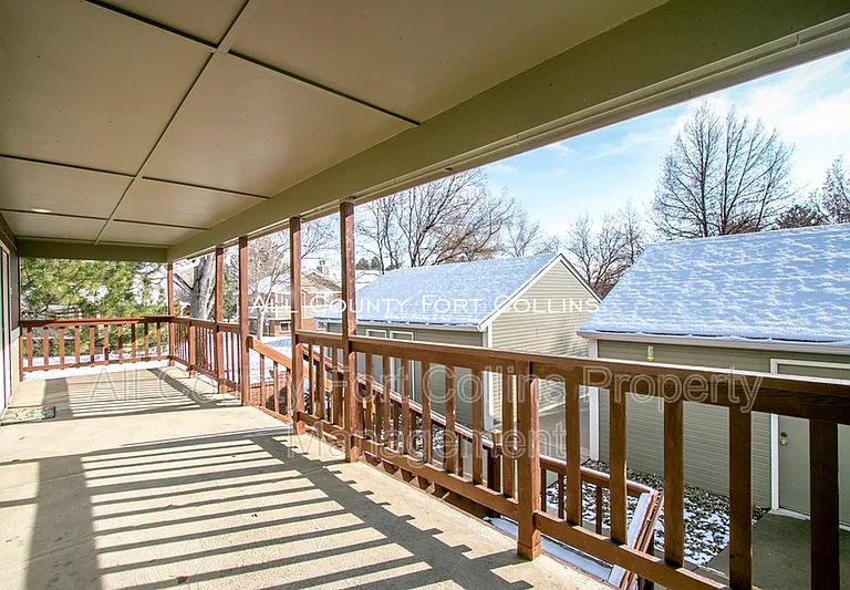 2450 Hampshire Rd #6 — Photo 3